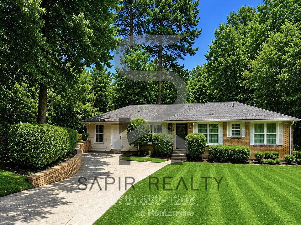1171 Arborvista Dr NE