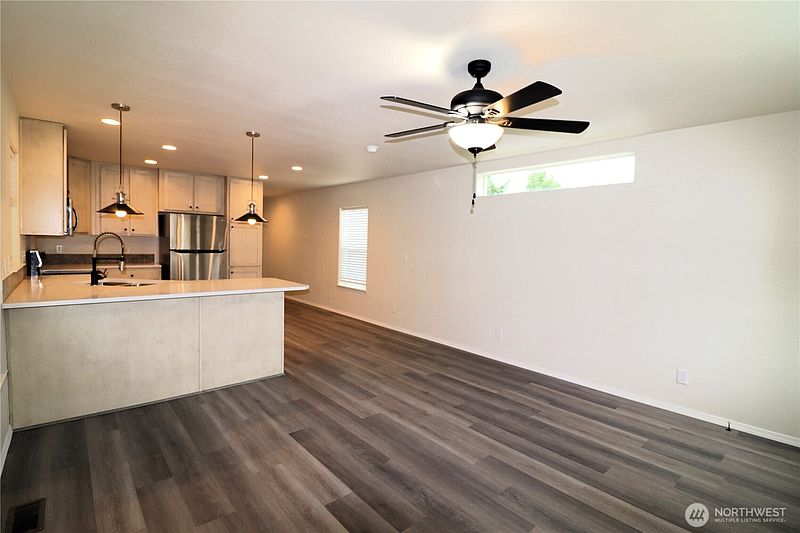 4th image of 1111 Archwood Drive SW #395