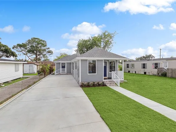 211 3rd St, Chalmette, LA 70043