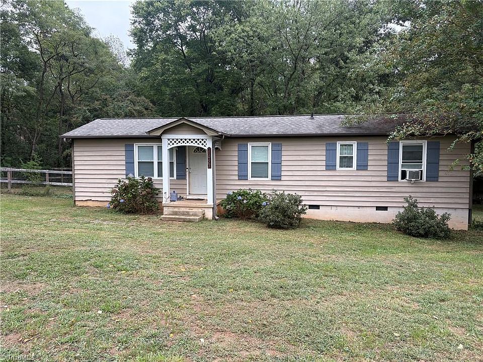 1st image of 8099 McKnight Rd