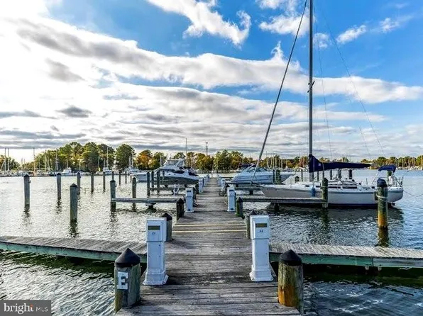533 Oyster Bay Pl #402, Solomons, MD 20688