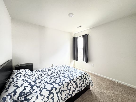4th image of 3122 Maple Ridge Dr