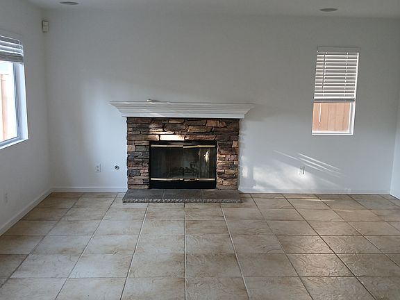 2nd image of 333 Spring Canyon Way