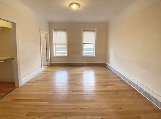 30-28 31st St #32, Astoria, NY 11102