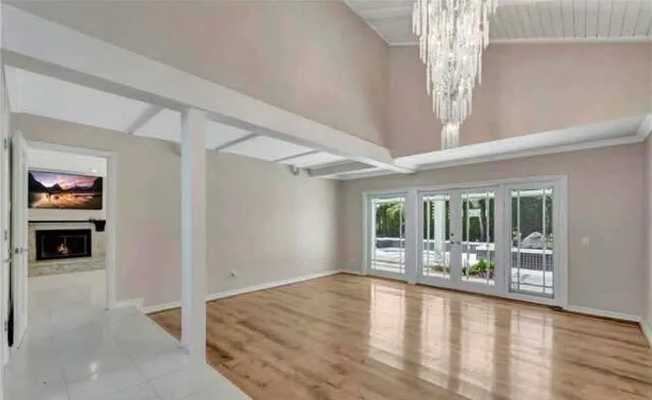 3 bed, 2336 sqft, $1,500 — Photo 2