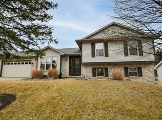 7122 Timberwood Dr, Madison, WI 53719