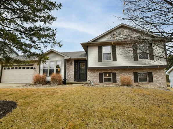 7122 Timberwood Dr, Madison, WI 53719