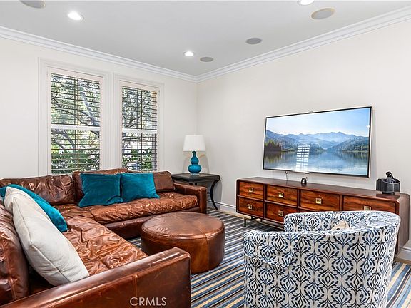 4th image of 154 Treehouse