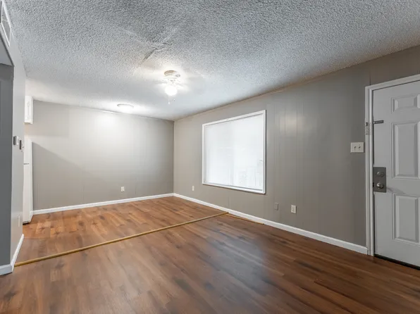 501 N 12th St #209, Waco, TX 76701