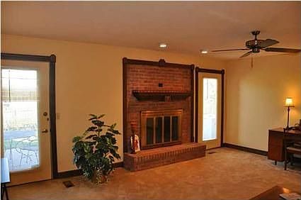 4th image of 930 Nottingham Ct