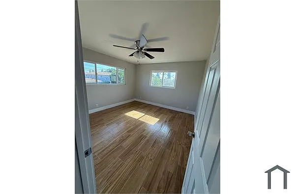 Building Photo - 827 W Colden Ave #5
