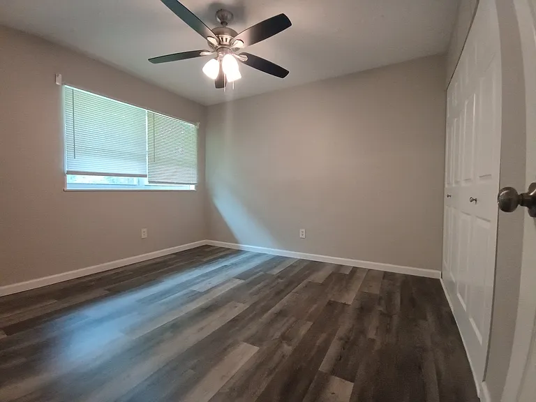 1202 E Walford Dr #11 — Photo 15
