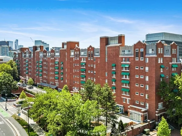 4 Canal Park APT 311, Cambridge, MA 02141