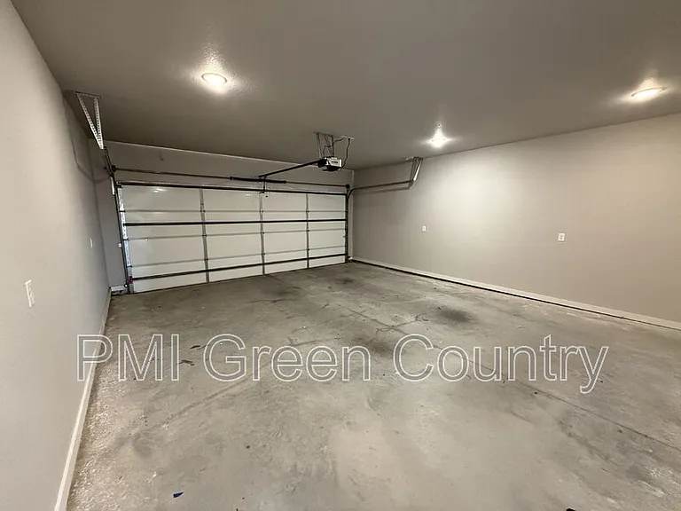 13513 S Mingo Rd #7 — Photo 21
