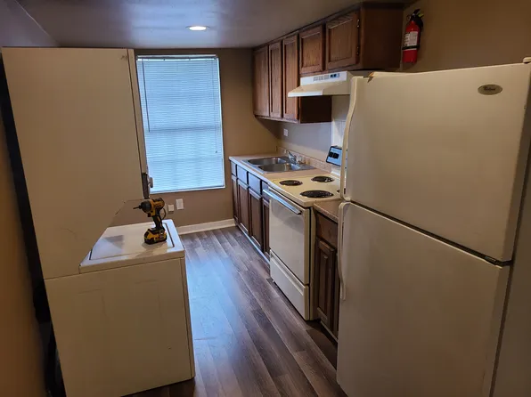 230 W Lee, 230 W Lee Ave APT 5, Kingsville, TX 78363