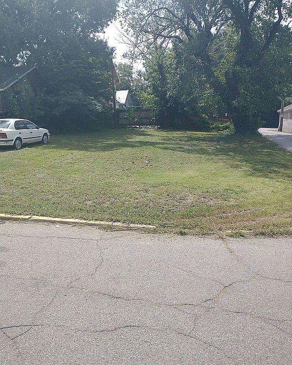 2nd image of 101 W Hudson St