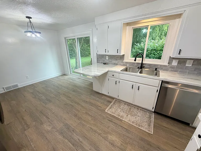 7301 Knight St NW — Photo 8