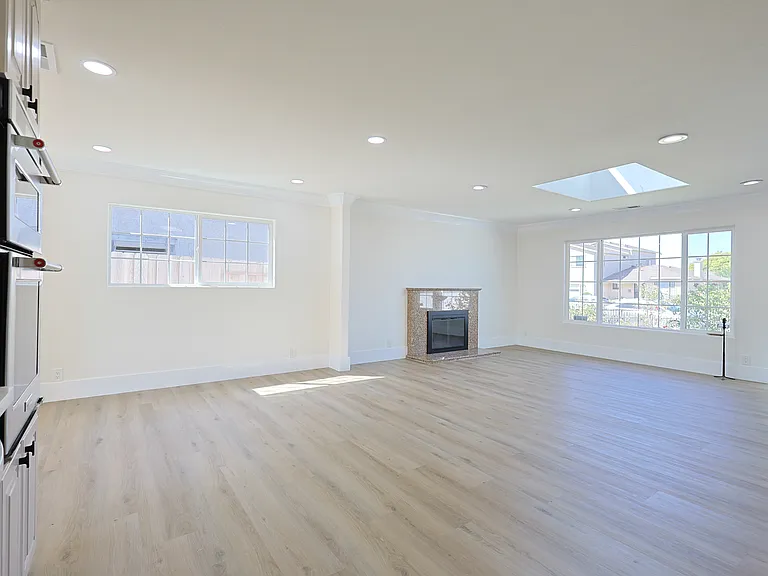 36057 Dalewood Dr — Photo 11