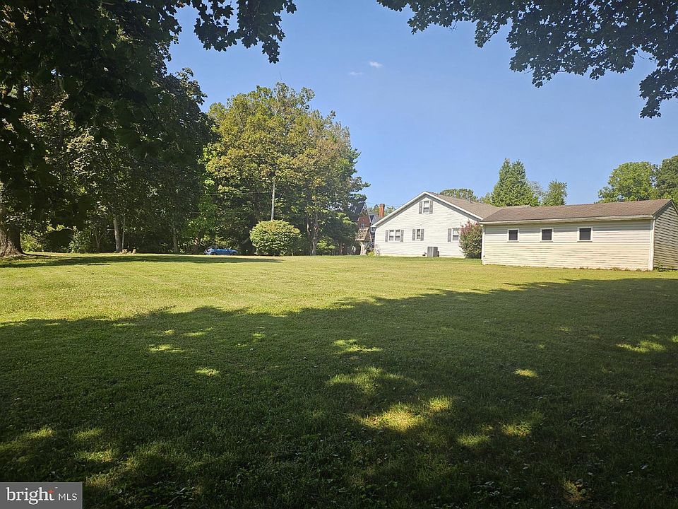 1st image of 13 Linden Ave