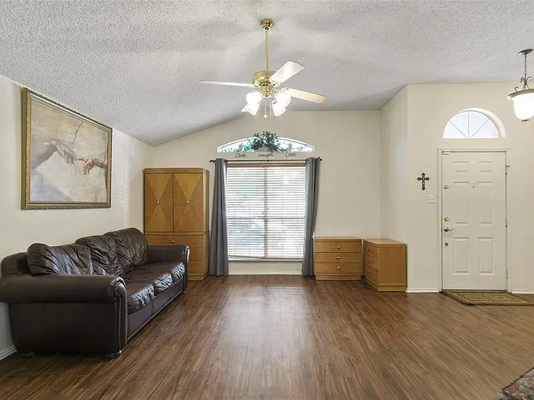 6324 Fern Meadow Dr — Photo 15