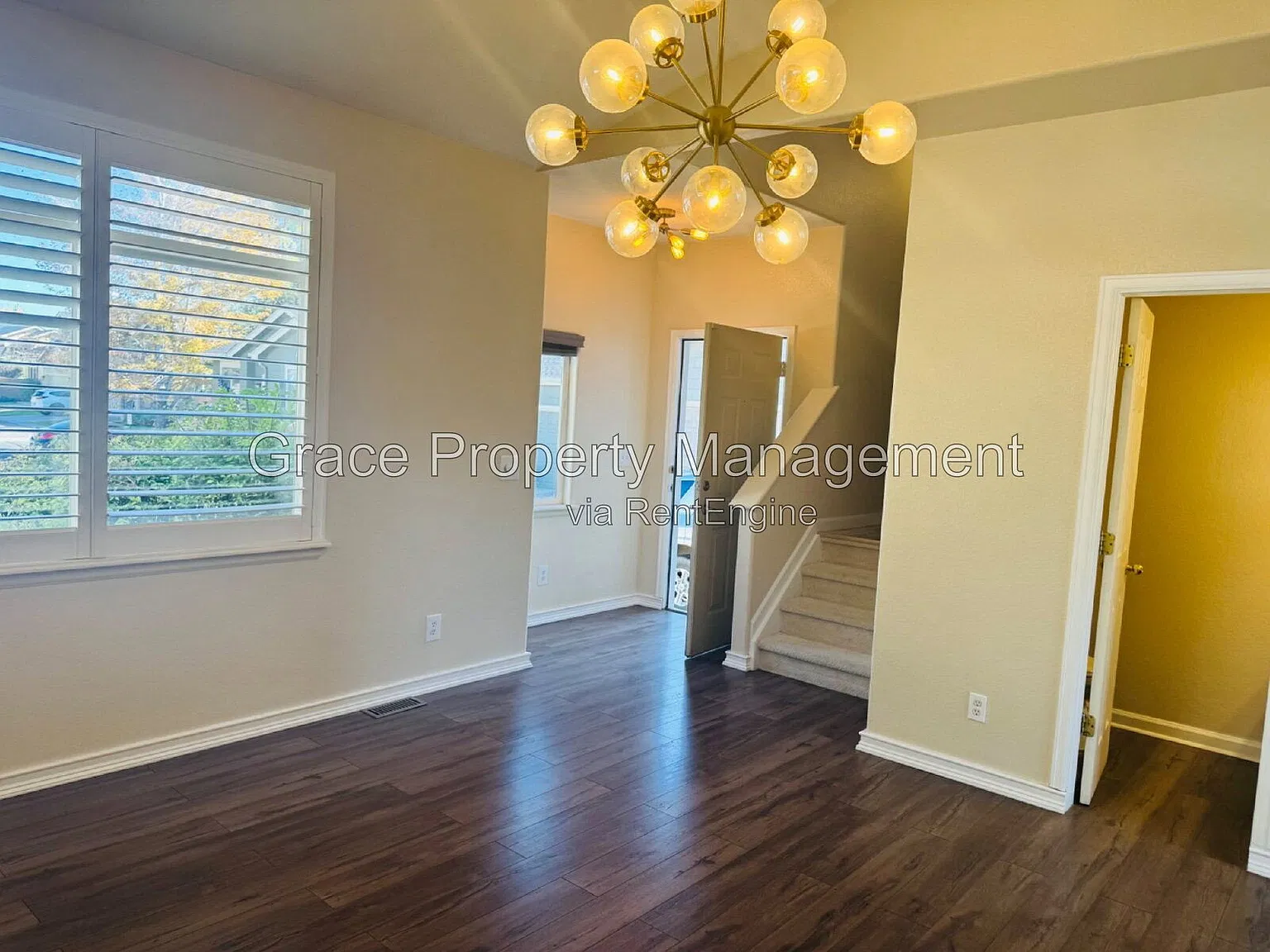 3 bed, 3.0 bath, 1466 sqft, $2,695 — Photo 3