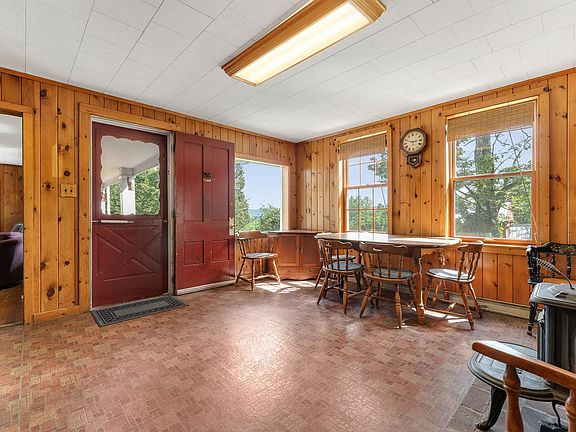 5th image of 373 Perham Road