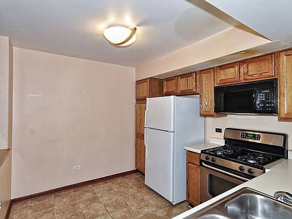 5th image of 1630 Orchard Ave