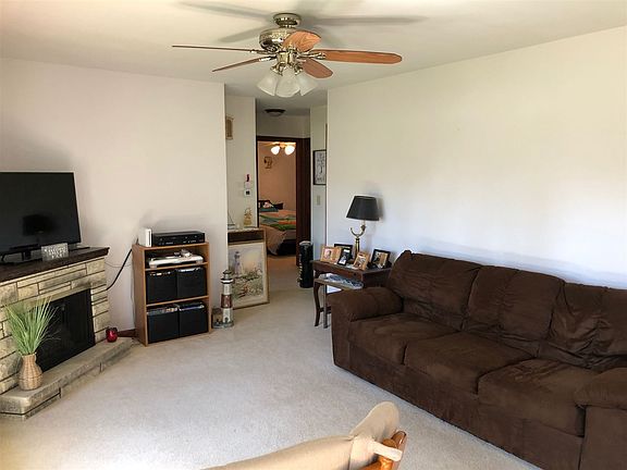4th image of 1224 Comanche Dr