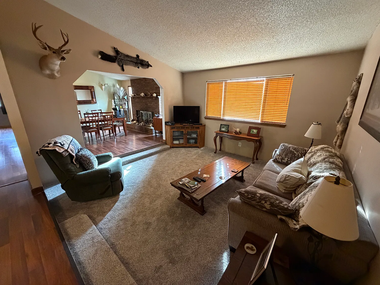3 bed, 1915 sqft, $1,825 — Photo 3