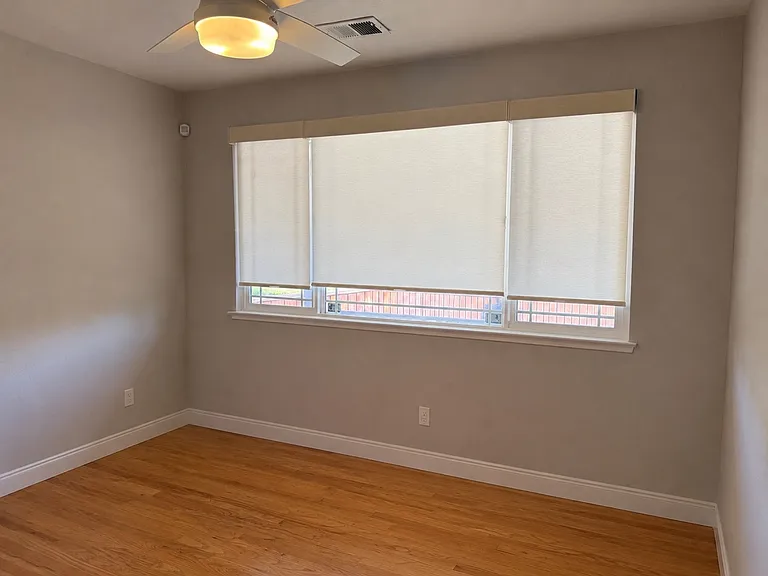 1079 Durham Ct — Photo 9