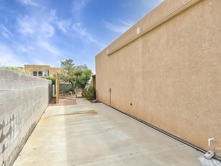 6616 Freemont Hills Loop NE — Photo 27