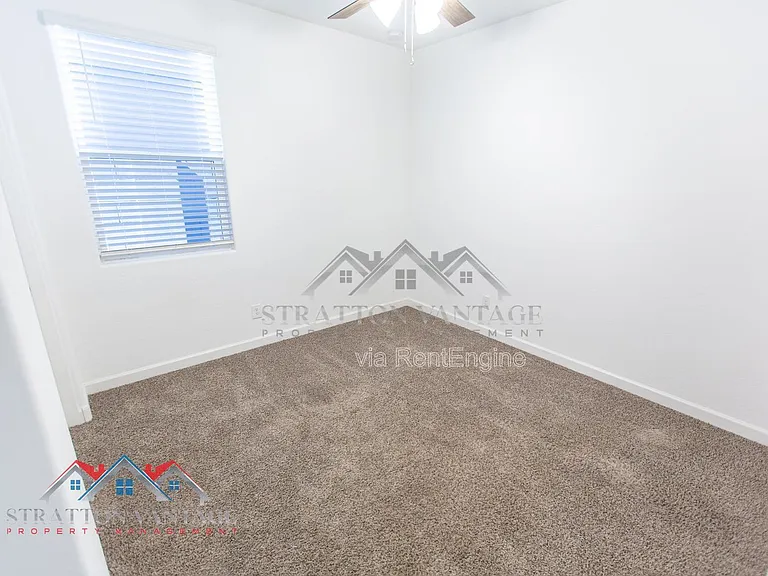 1673 N Wrigley Dr — Photo 25