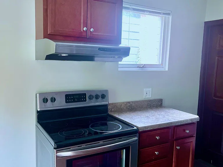 44 Beacon St — Photo 17