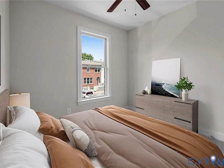 733 S Pine St — Photo 30