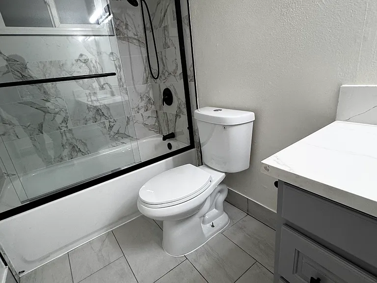 4556 Ashcroft Ave #43 — Photo 3