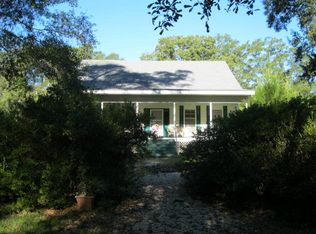 1916 Baxter Rd, Gloster, MS 39638