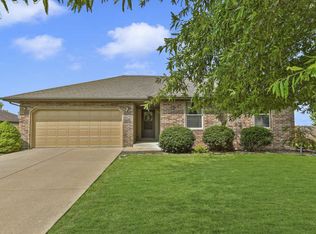 5811 N 11th Ave, Ozark, MO 65721
