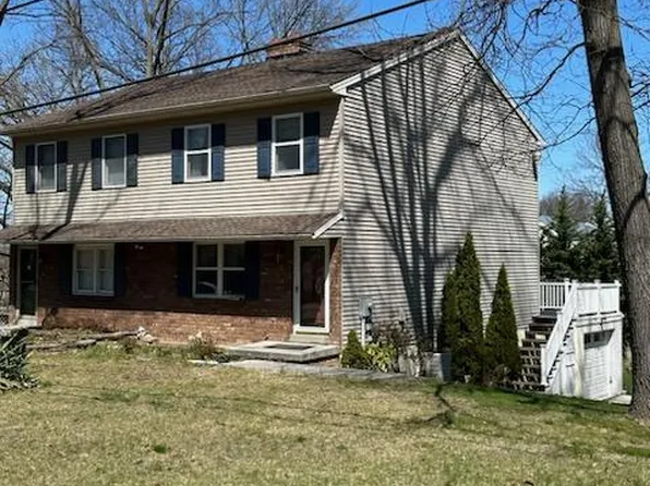 454 S Center St, Hanover, PA 17331
