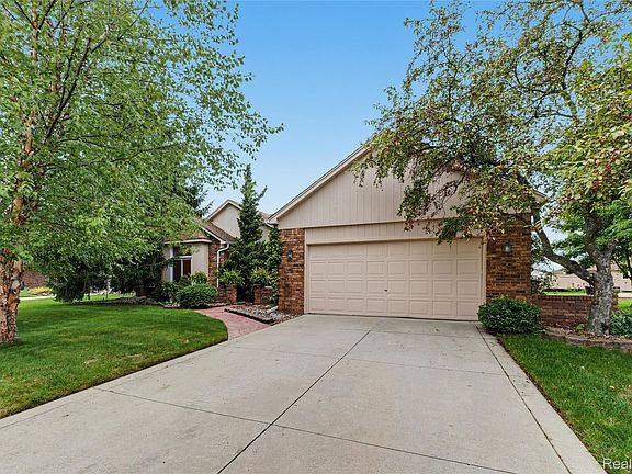 4th image of 40820 Brightside Ct