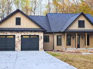 236 Meadowood Rd, Newport, TN 37821