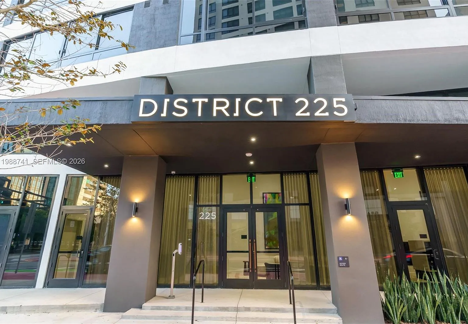 1 bed, 1.0 bath, 471 sqft, $3,500 — Photo 1