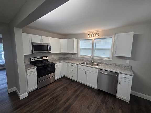 2nd image of 322 Mill St
