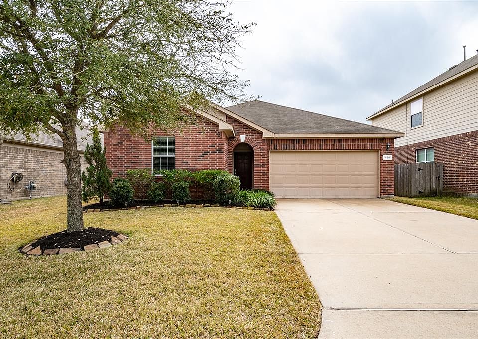 1st image of 10518 Whisper Bluff Dr