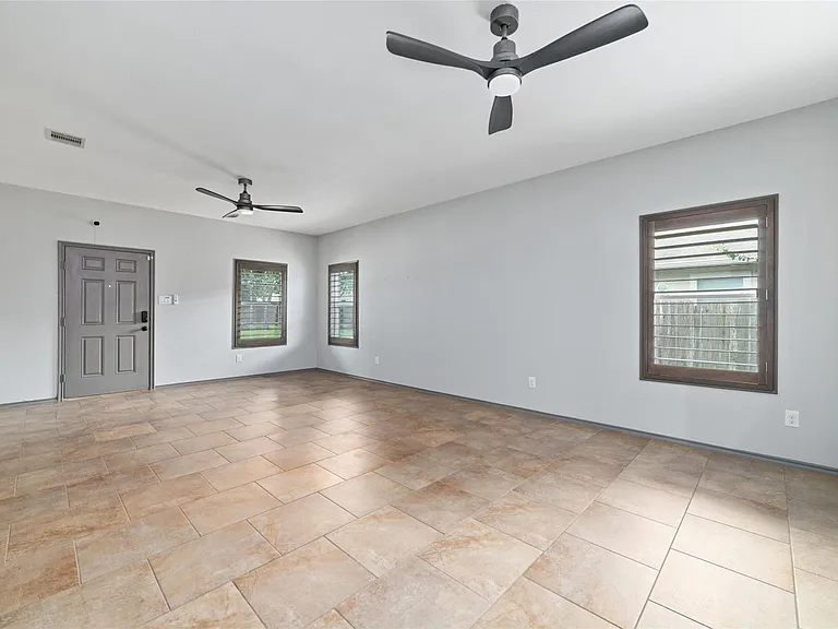 5115 Whitebridge Ln — Photo 15