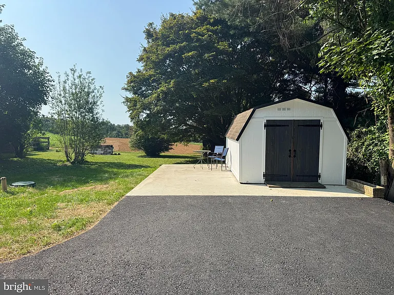1791 White Oak Rd — Photo 17