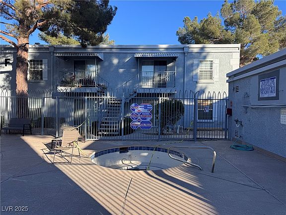 5th image of 3823 S Maryland Pkwy Unit P6