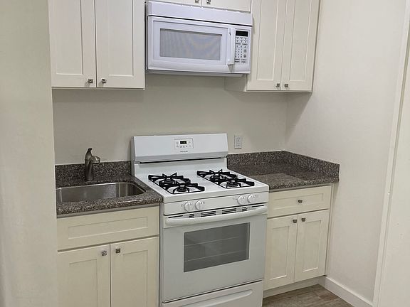 5th image of 405 Norman Dr #2
