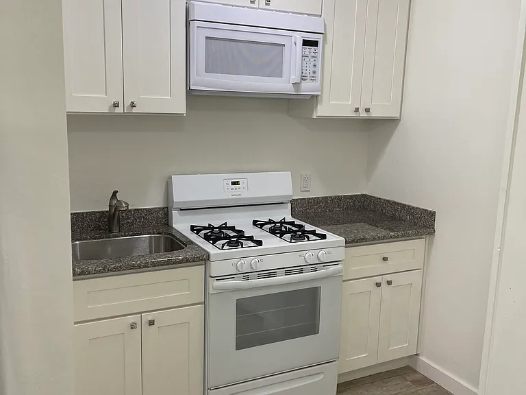 405 Norman Dr #2 — Photo 5