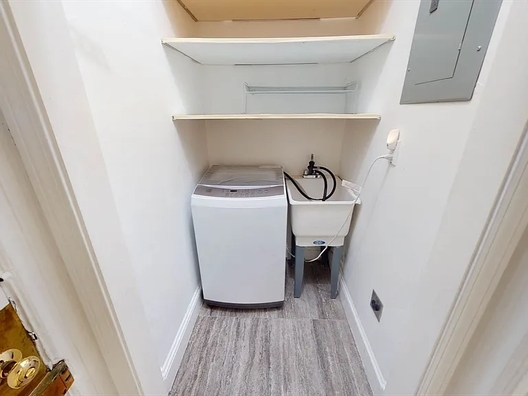311 Tappan St #3 — Photo 17