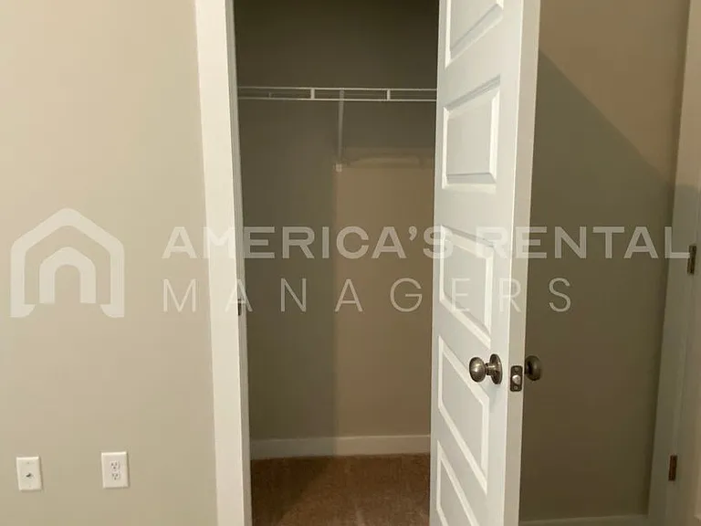 146 Wisconsin Ave — Photo 11